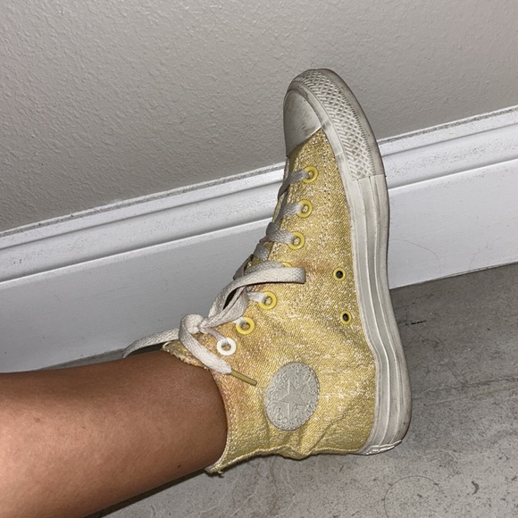 Yellow converse - Picture 5 of 6
